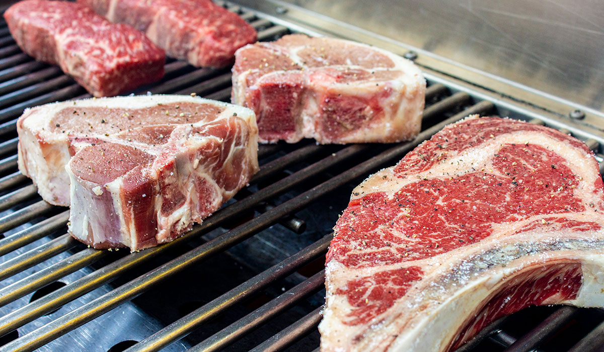 meat, meat on the grill, steak on the grill, steak