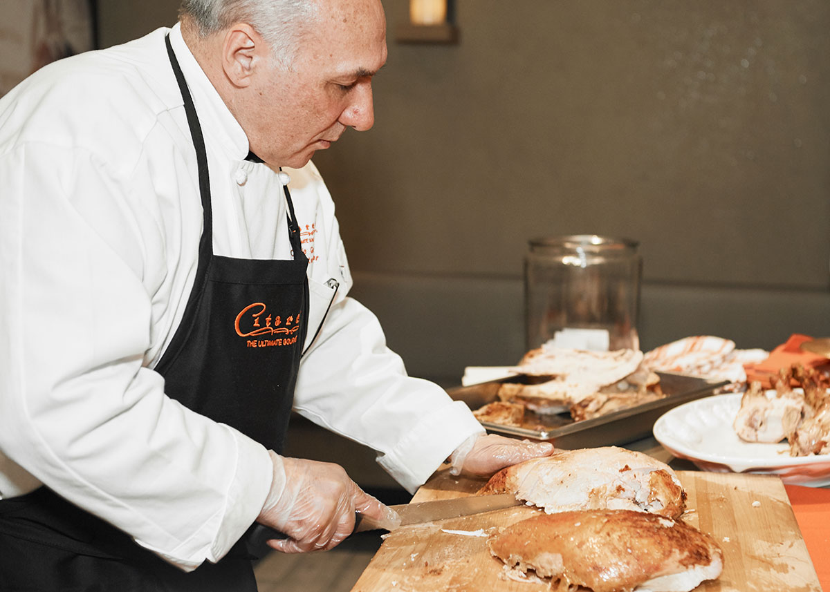 Citarella, Citarella Thanksgiving, how to carve a turkey, man carving a turkey
